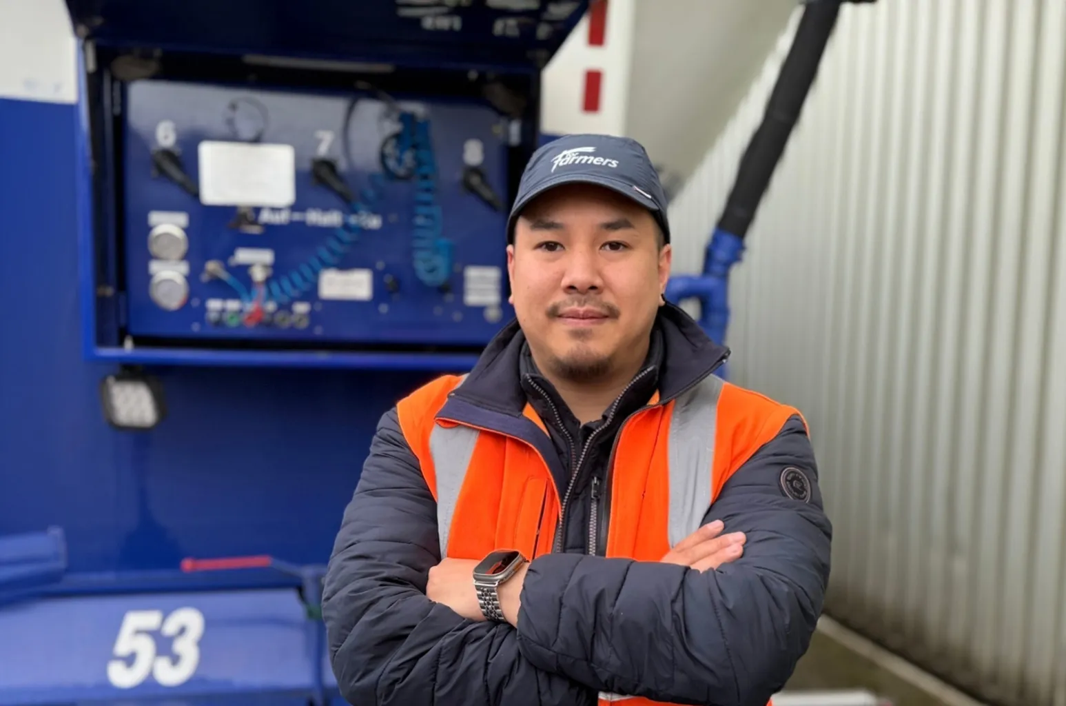 Header Logistik Michael Cao - ForFarmers team agrar