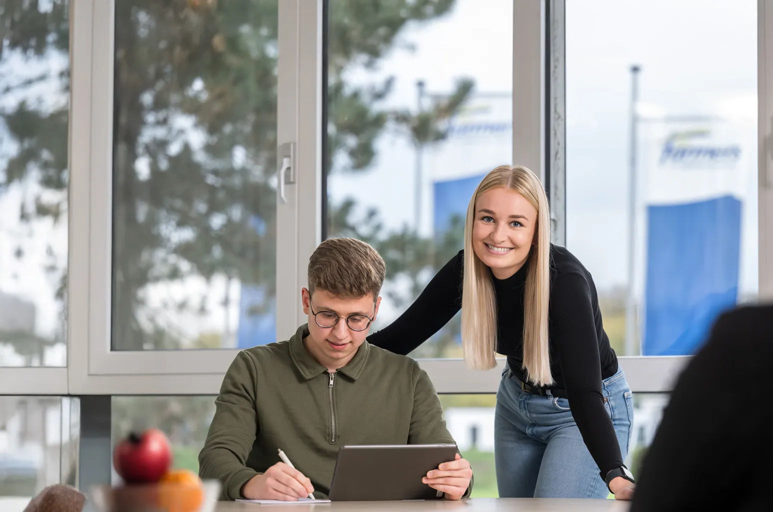 Header Internship Niklas und Jacqueline - ForFarmers team agrar