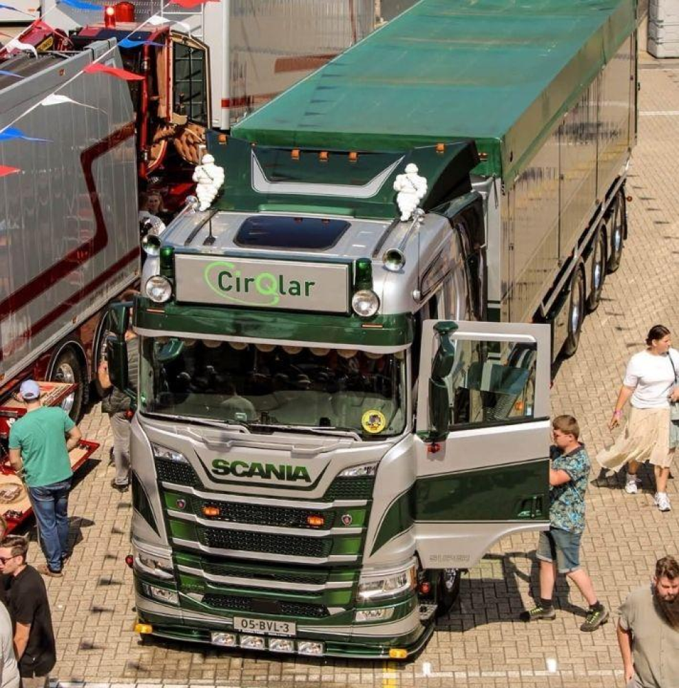 Truckstar left 01