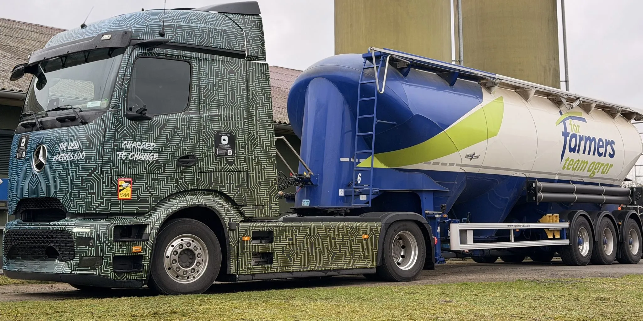 E LKW 2048 1024 px 1 - ForFarmers team agrar