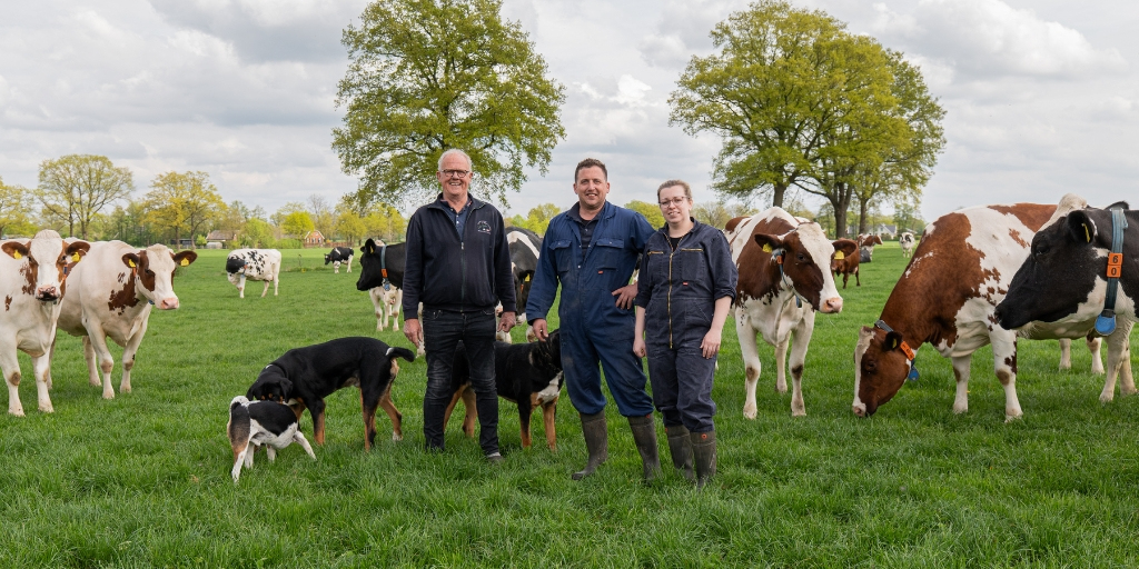 Persfoto Familie Groot Nibbelink 1024 512 px - Tjoelker Fouragehandel
