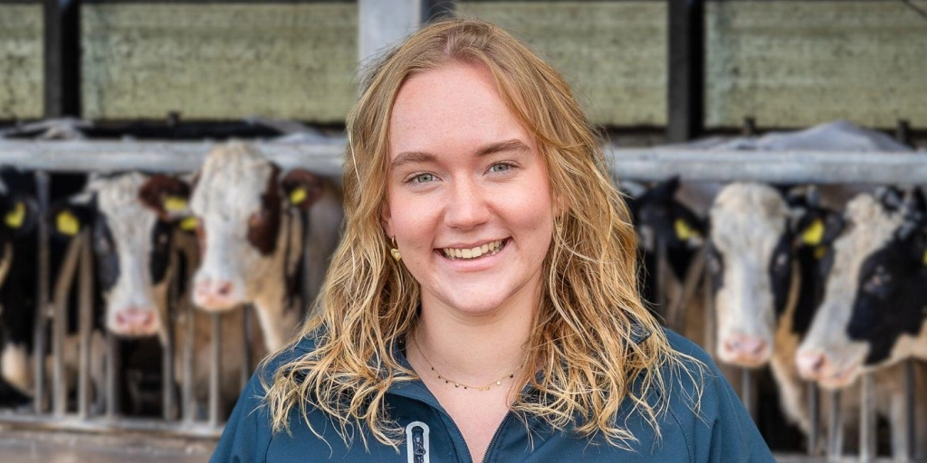 Demi van Eerden Header story homepage - Werken bij ForFarmers