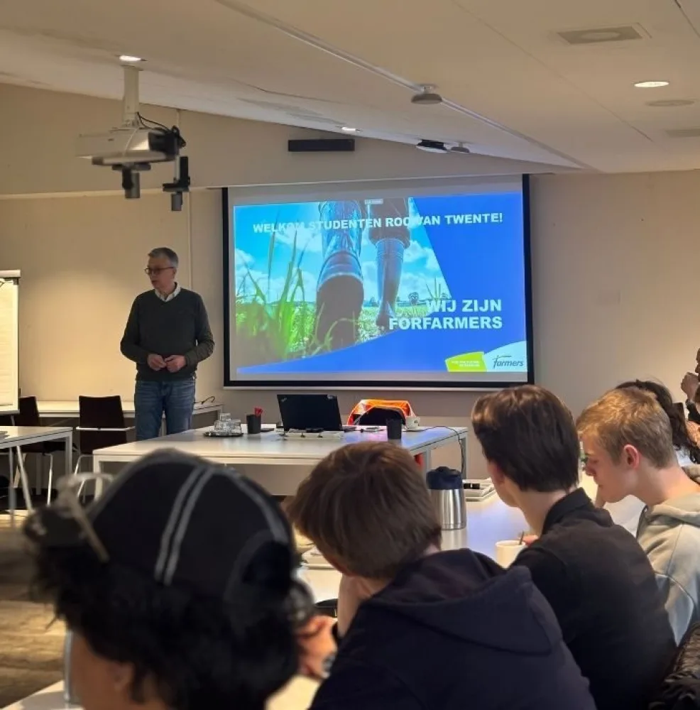 ROC lab 1 visuals with content left block