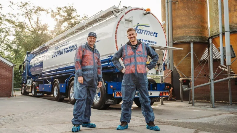 Met ForFarmers on tour, brengen we kippenvoer naar de boer!